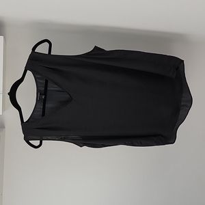 Banana Republic Black V Neck Sleeveless Blouse - Large
